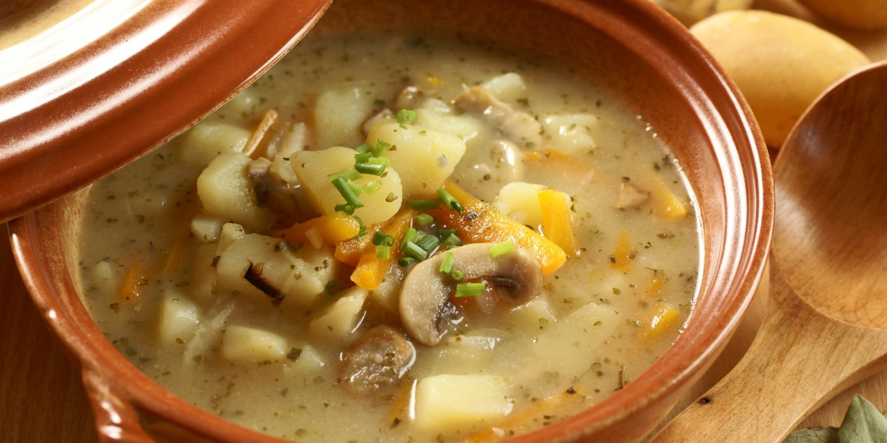 Грибной суп с кабачками