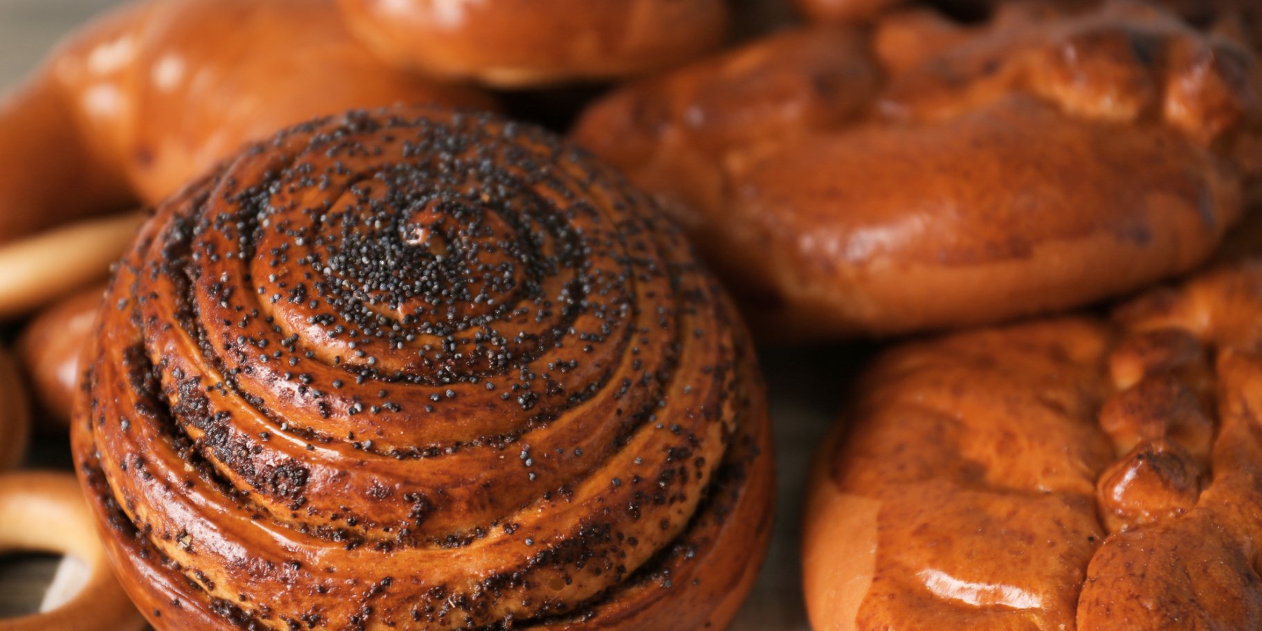 булочки з маковою начинкою