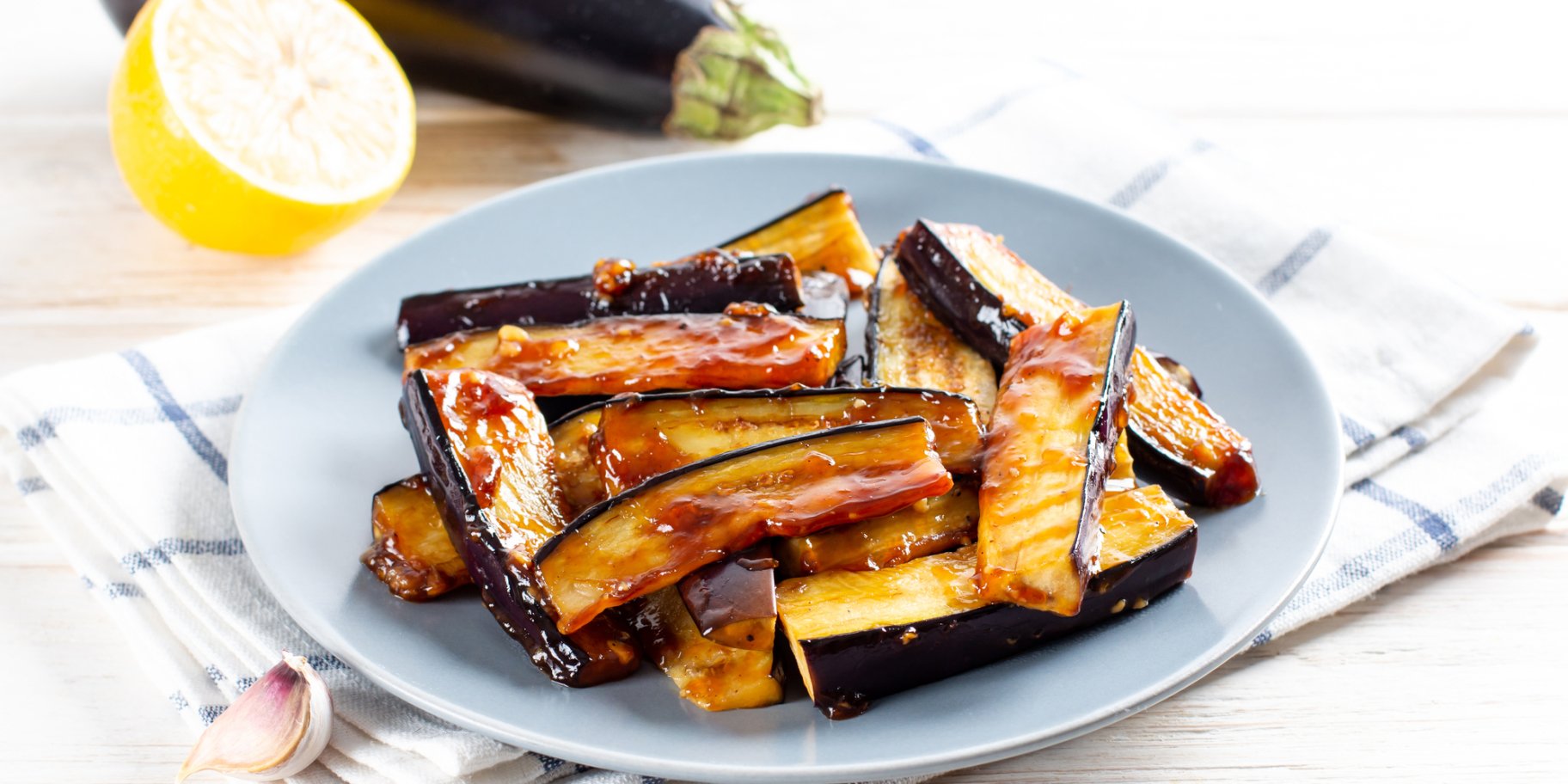 Баклажани в кисло-солодкому соусі