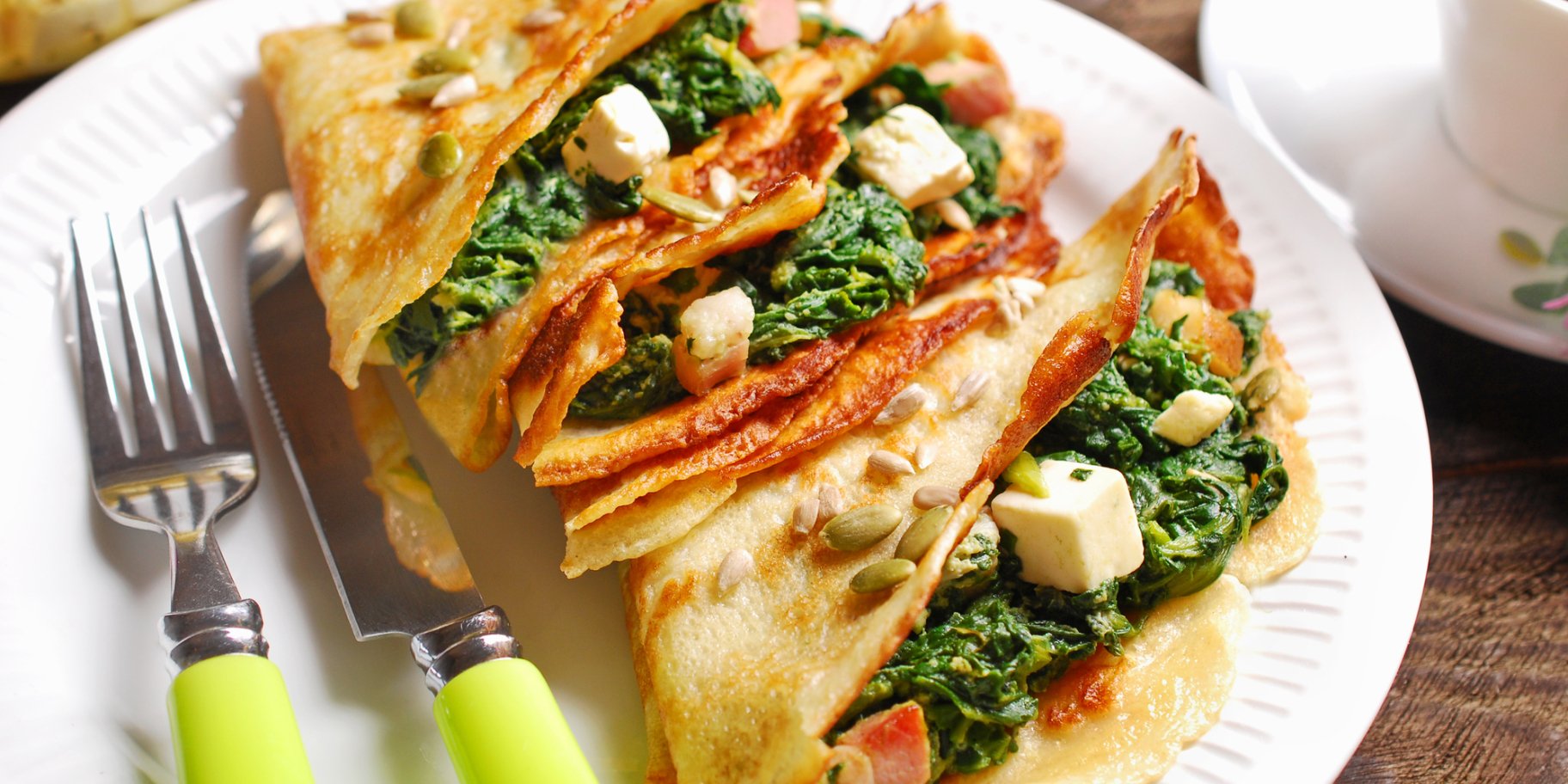 Млинці зі шпинатом і шинкою