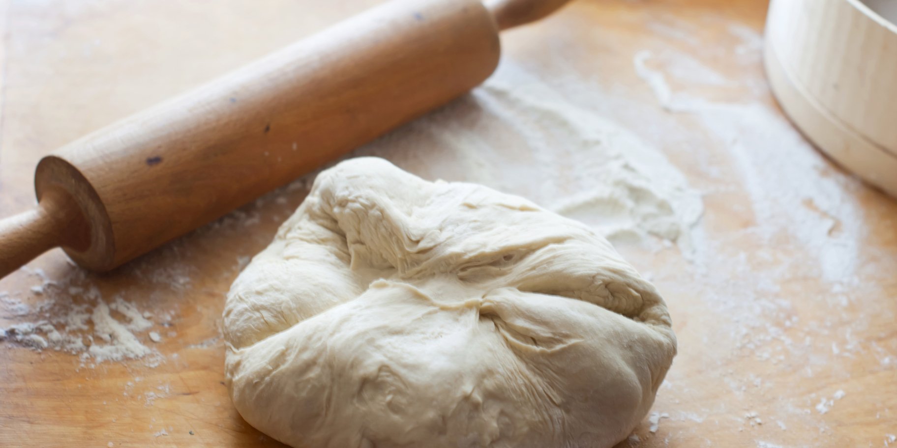 Тісто на пельмені з олією і яйцем