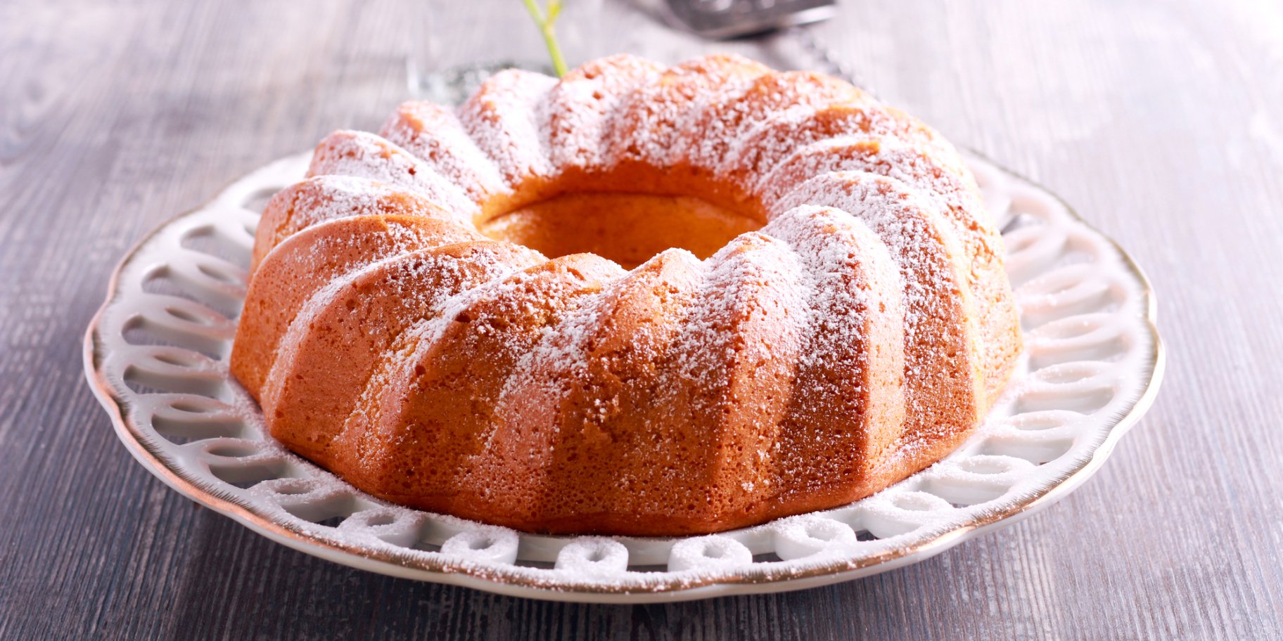 Кекс з мигдалем і варенням