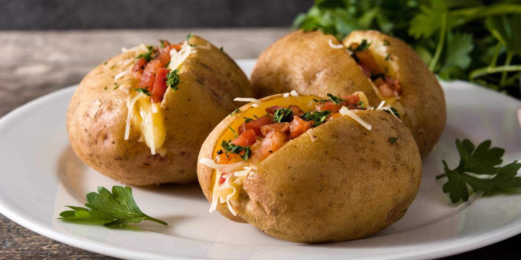 Запечена картопля у фользі