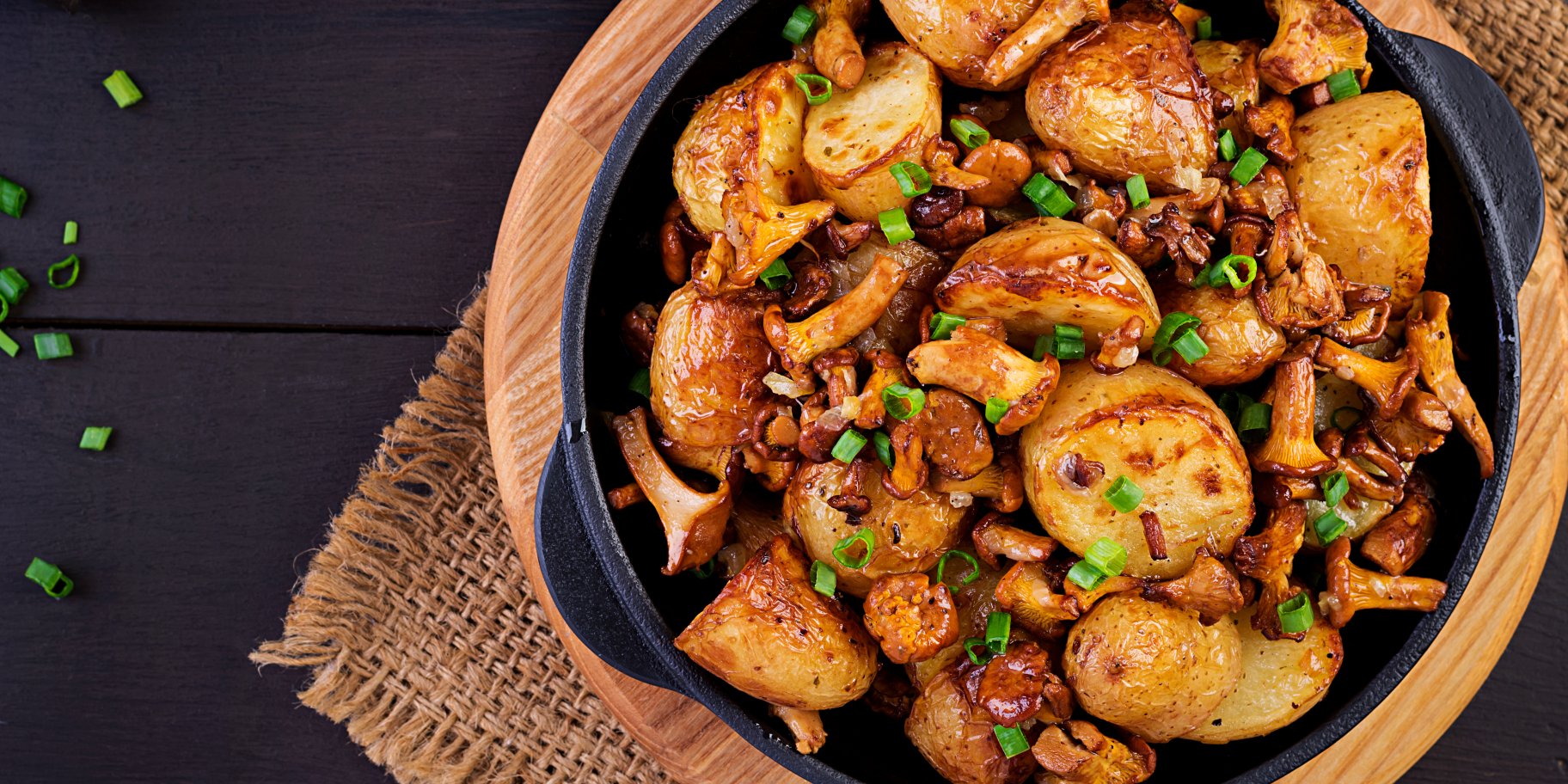 Смажена картопля з лисичками