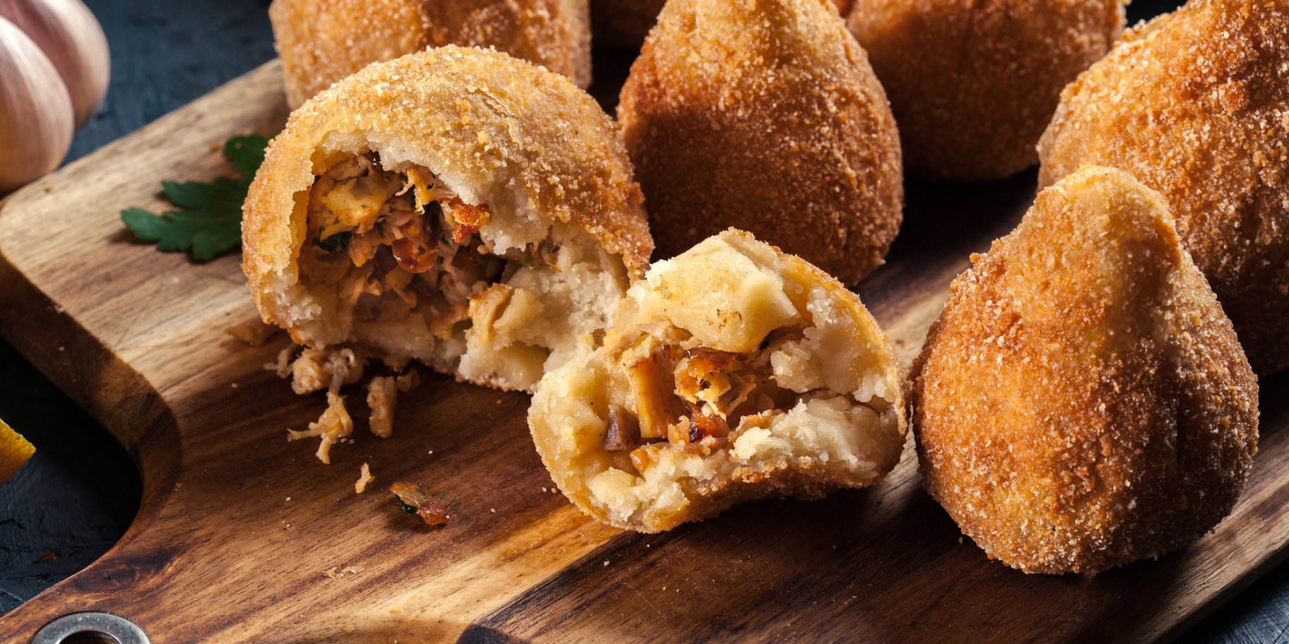 Закуска коксинья с курицей