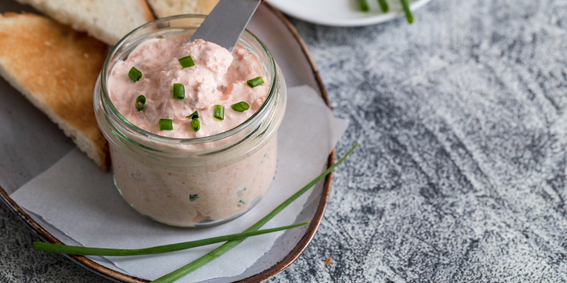 Мусс из тунца с каперсами