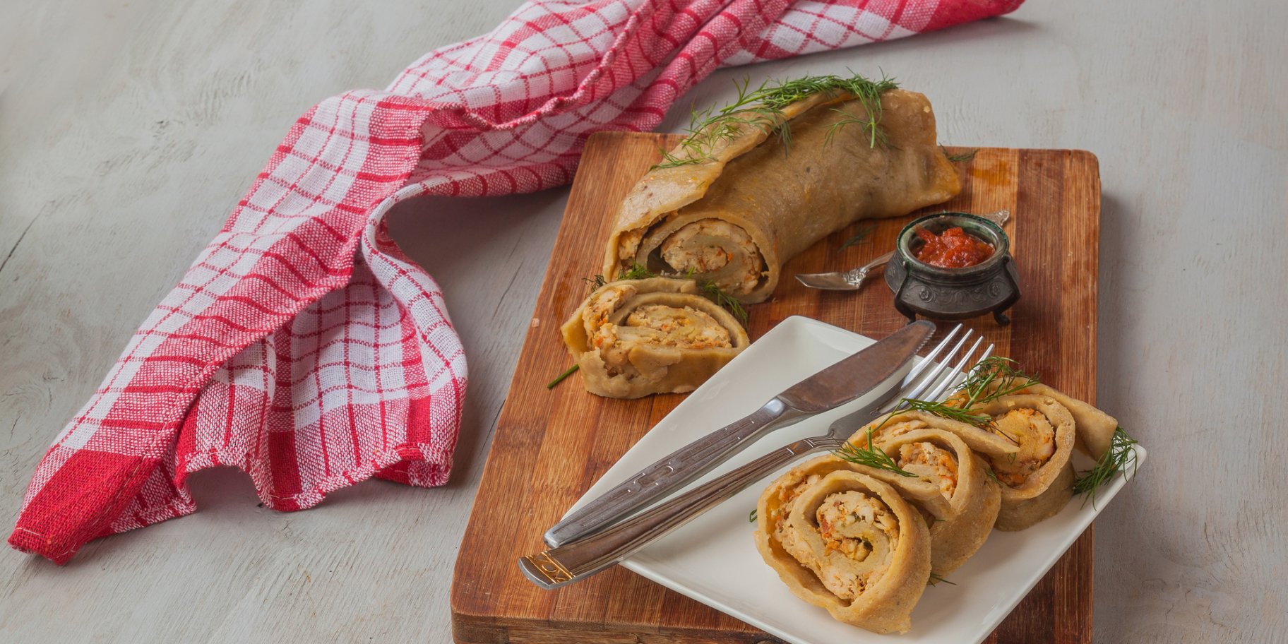 Рулет «Оромо» з гарбузом і цибулею