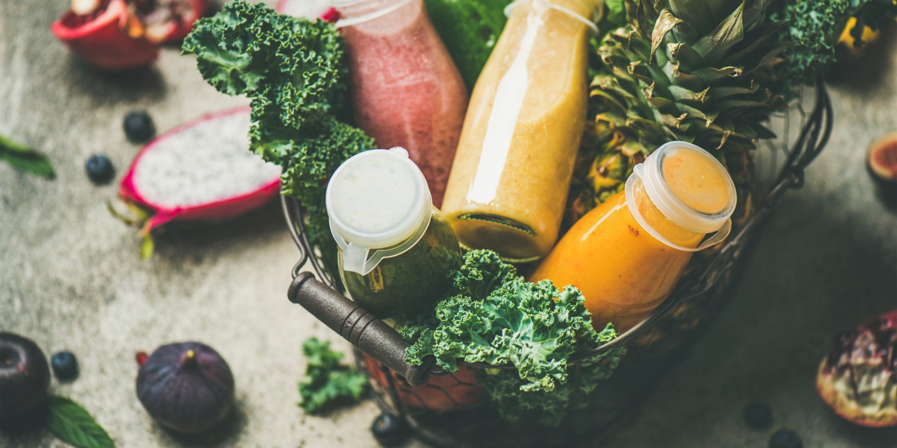 пляшки з різними соусами