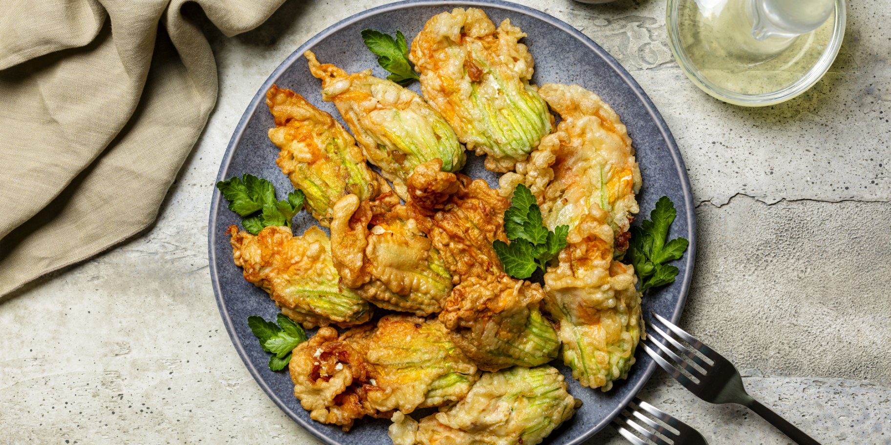 Квіти гарбуза у клярі з начинкою