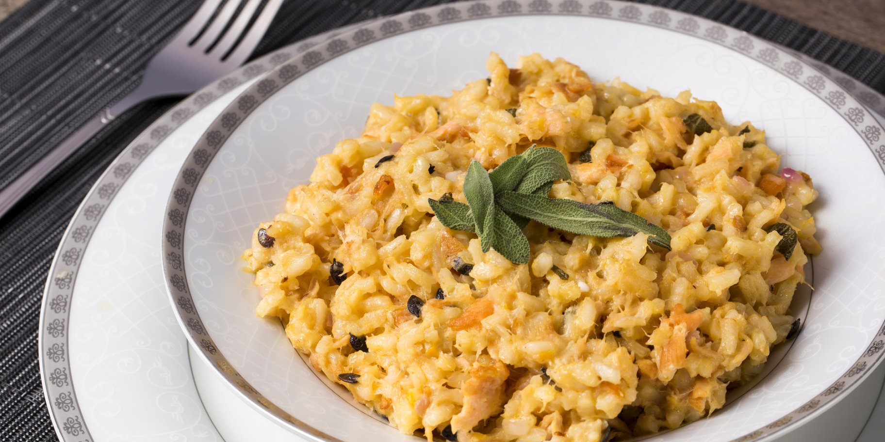 рис з м'ясом і травами