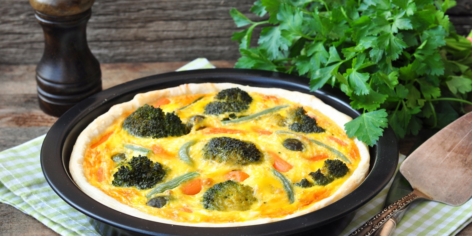 Запіканка з рибою та броколі