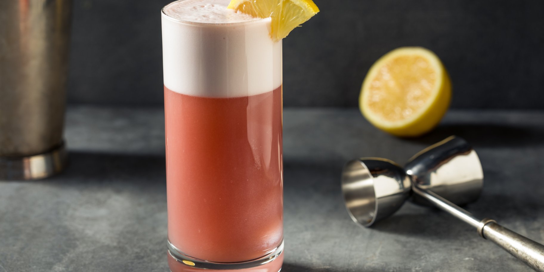 Коктейль Chicago Fizz