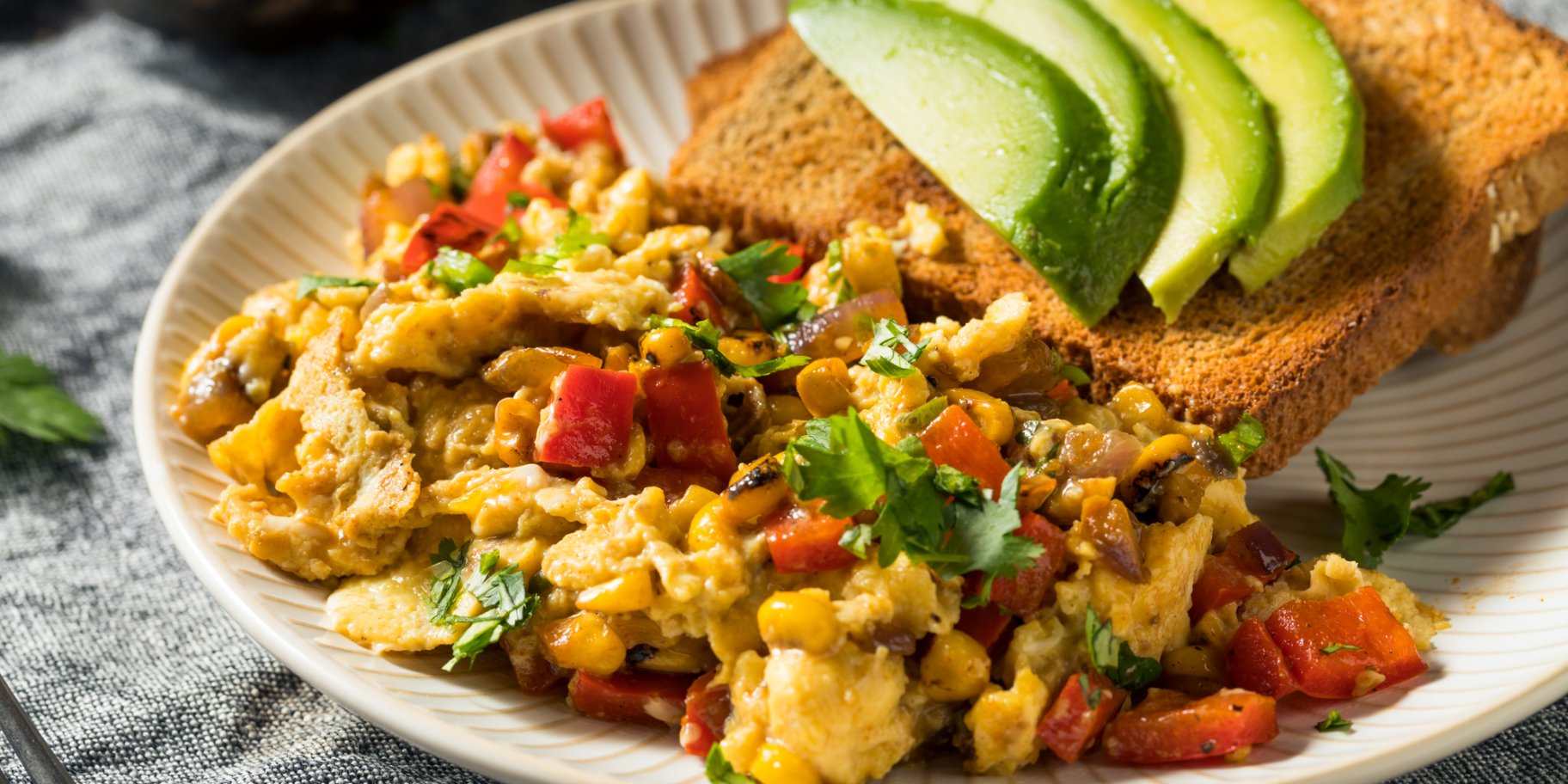 Скрембл с томатами