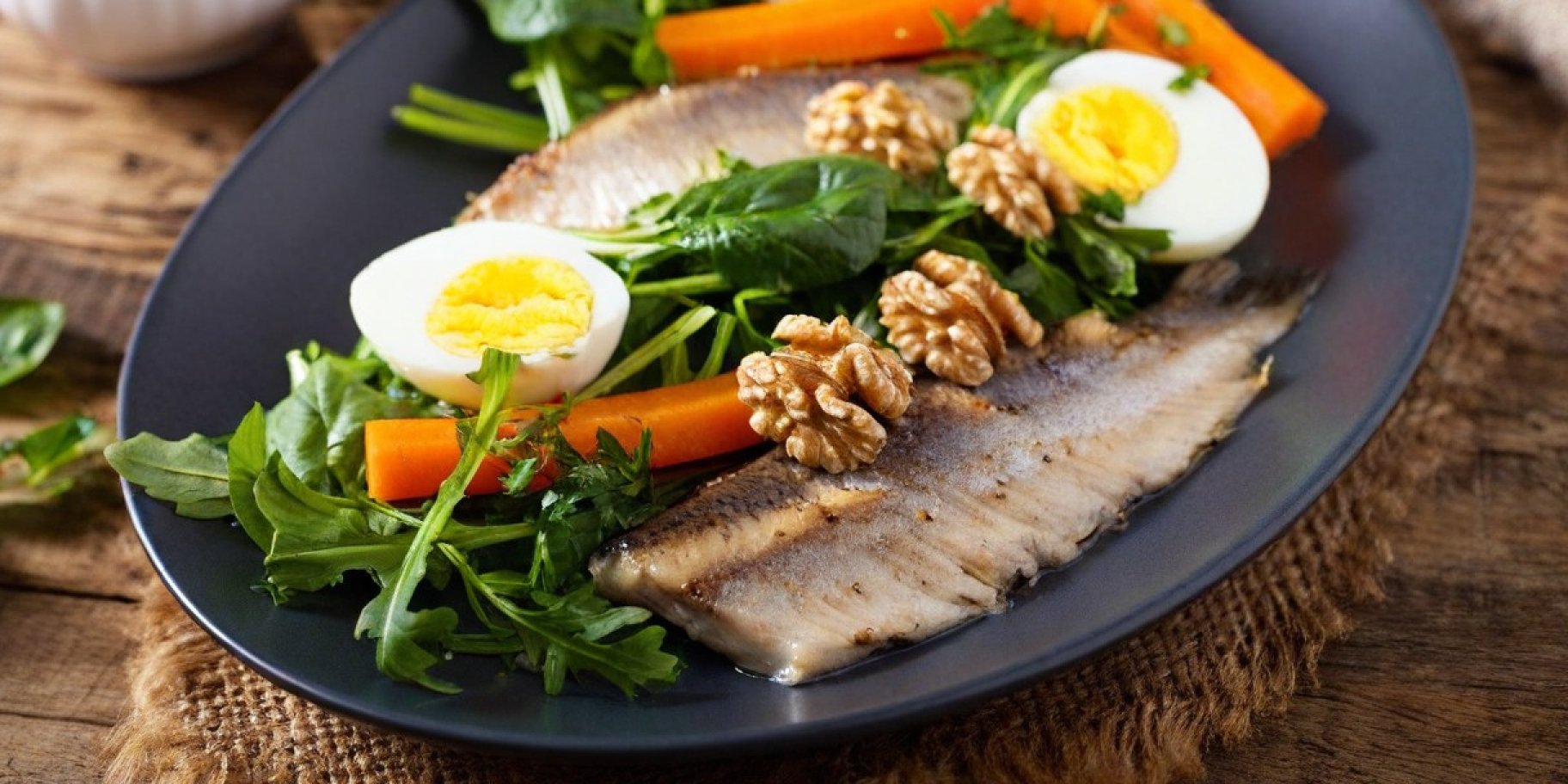 риба, яйця, морква