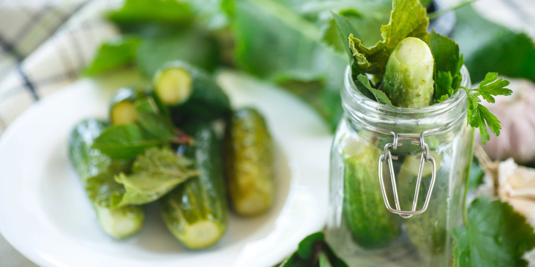 Як готувати малосольні огірки