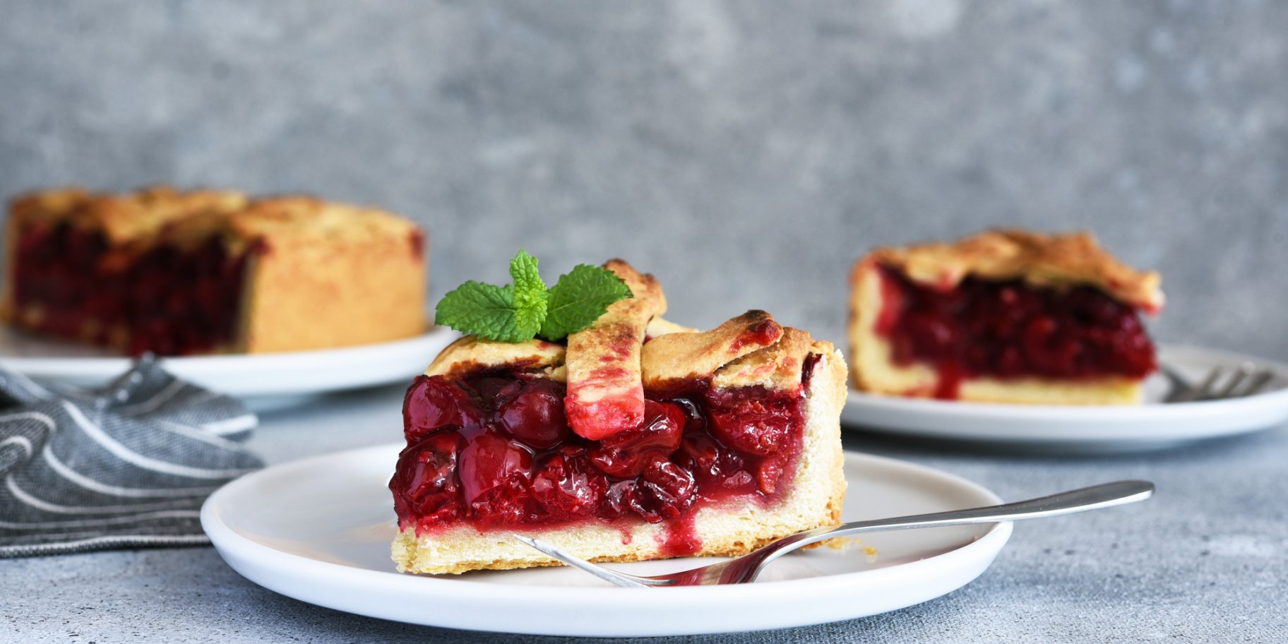 Пиріг з фруктами з компоту від Дарії Цвєк