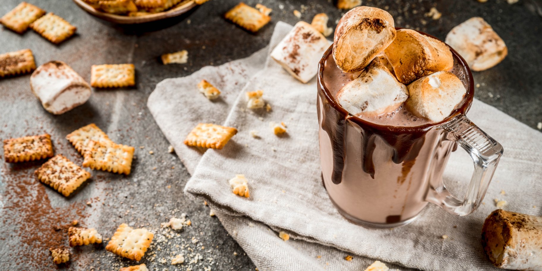 Молочный коктейль с поджаренным зефиром