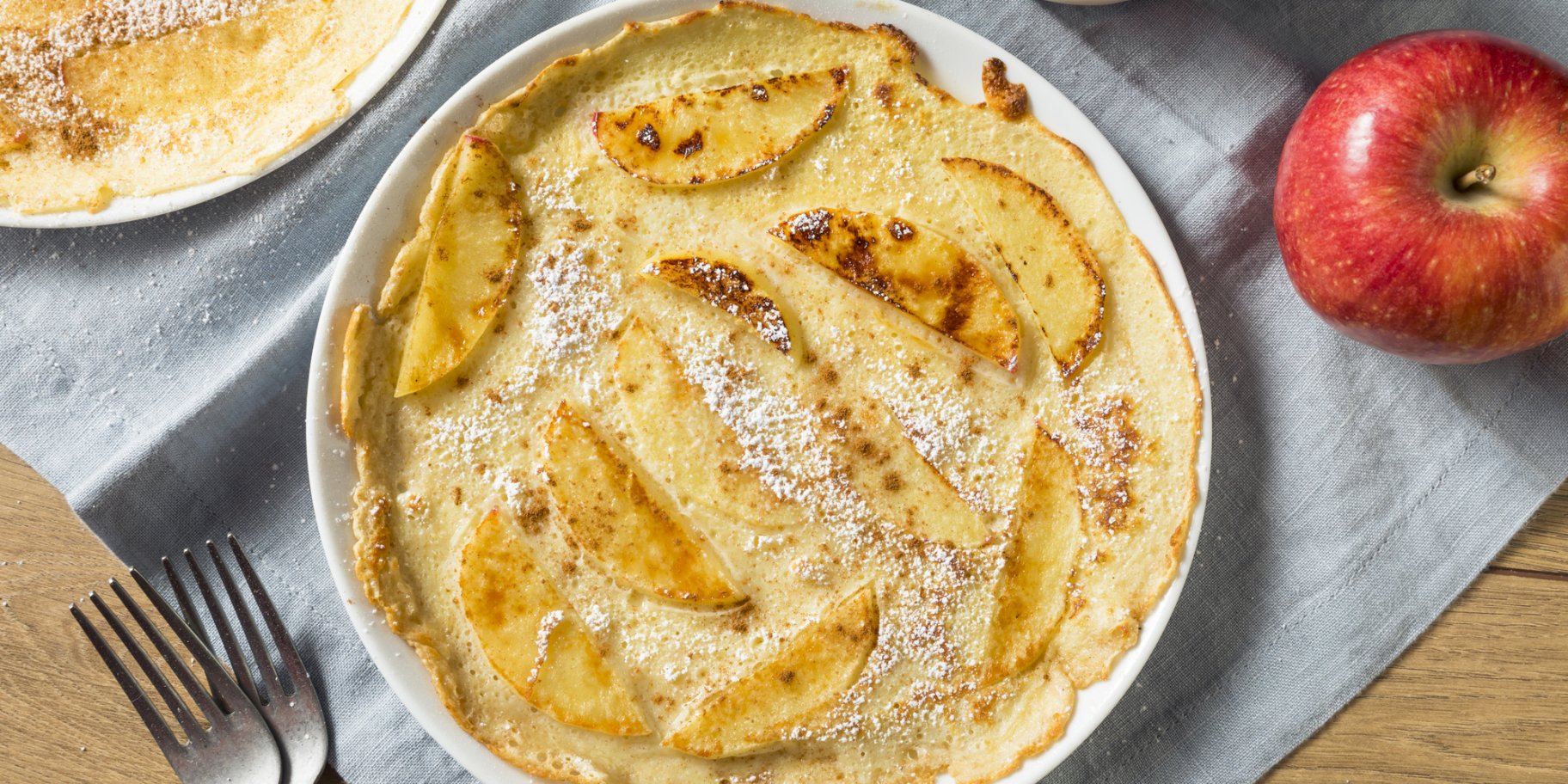 Голландський яблучний панкейк