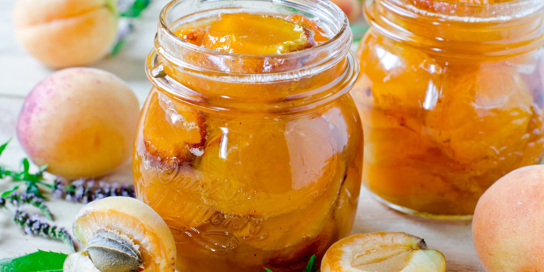 Варення з абрикосів і м’яти