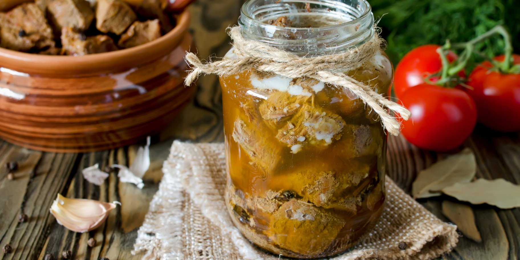 Тушонка из кролика в мультиварке