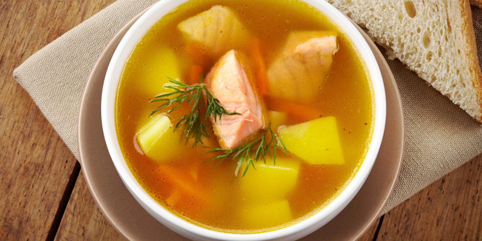 Юха з червоної риби