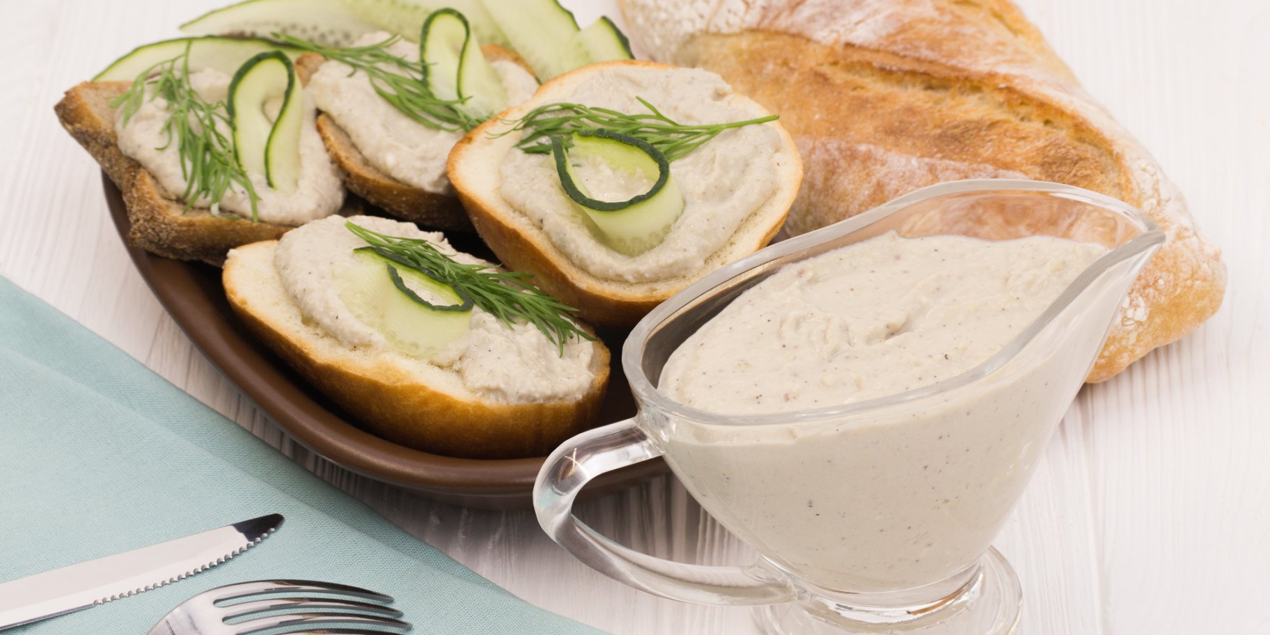 Бутерброди з маслом з оселедця