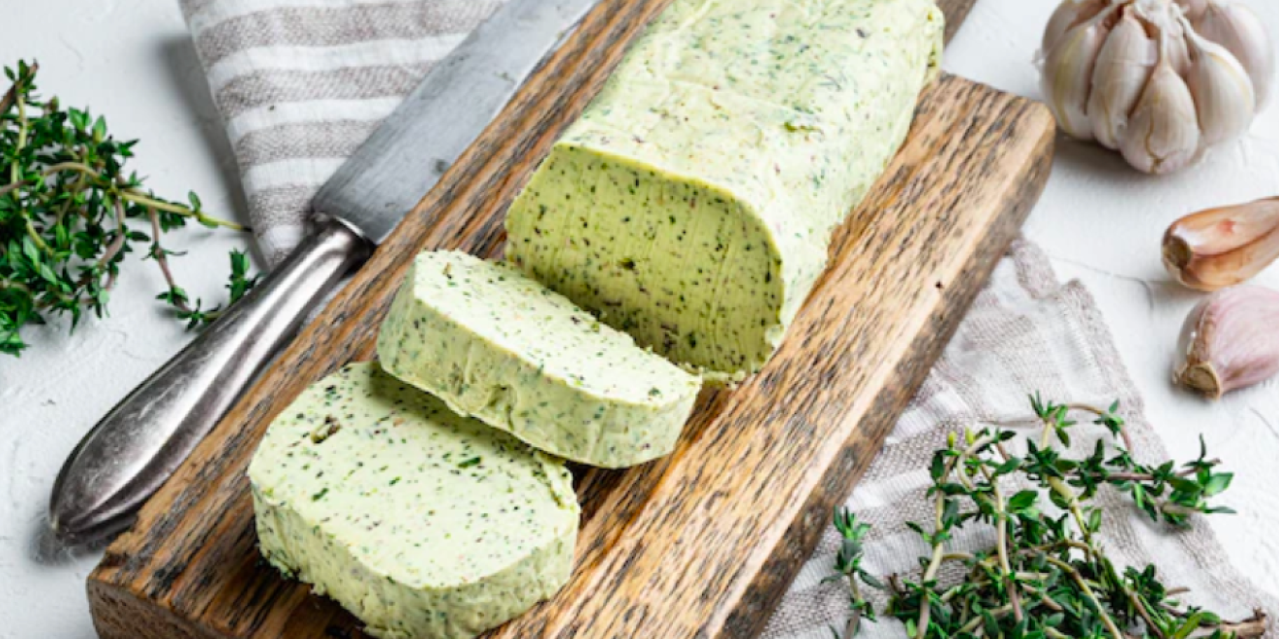 Зеленое масло с розмарином