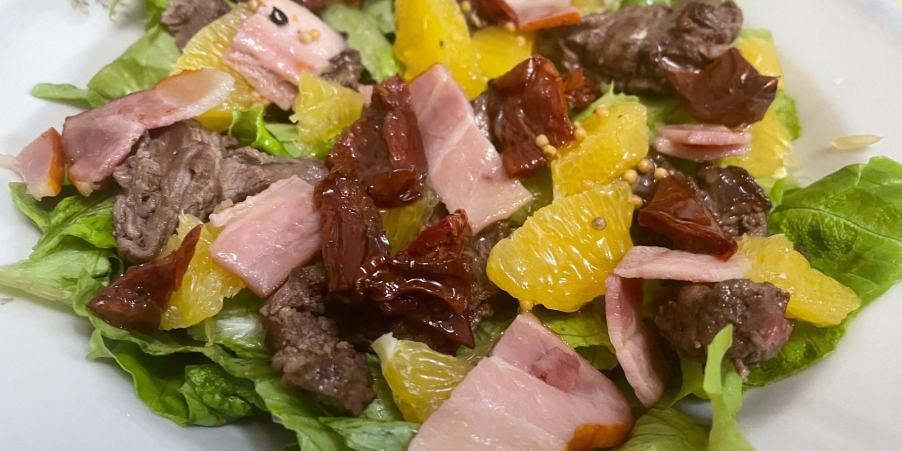 Салат з яловичиною та апельсинами