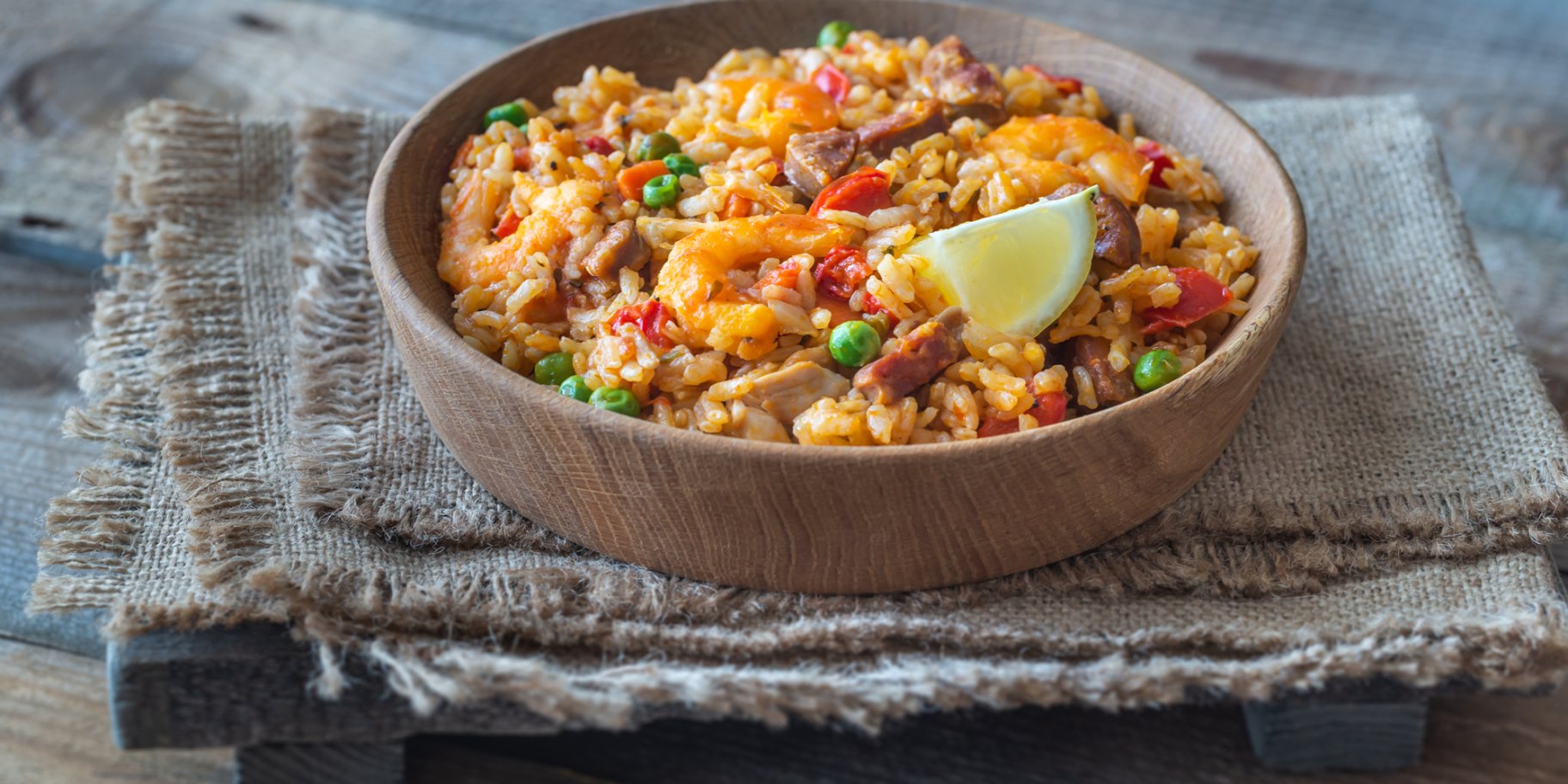 Паелья з індичкою