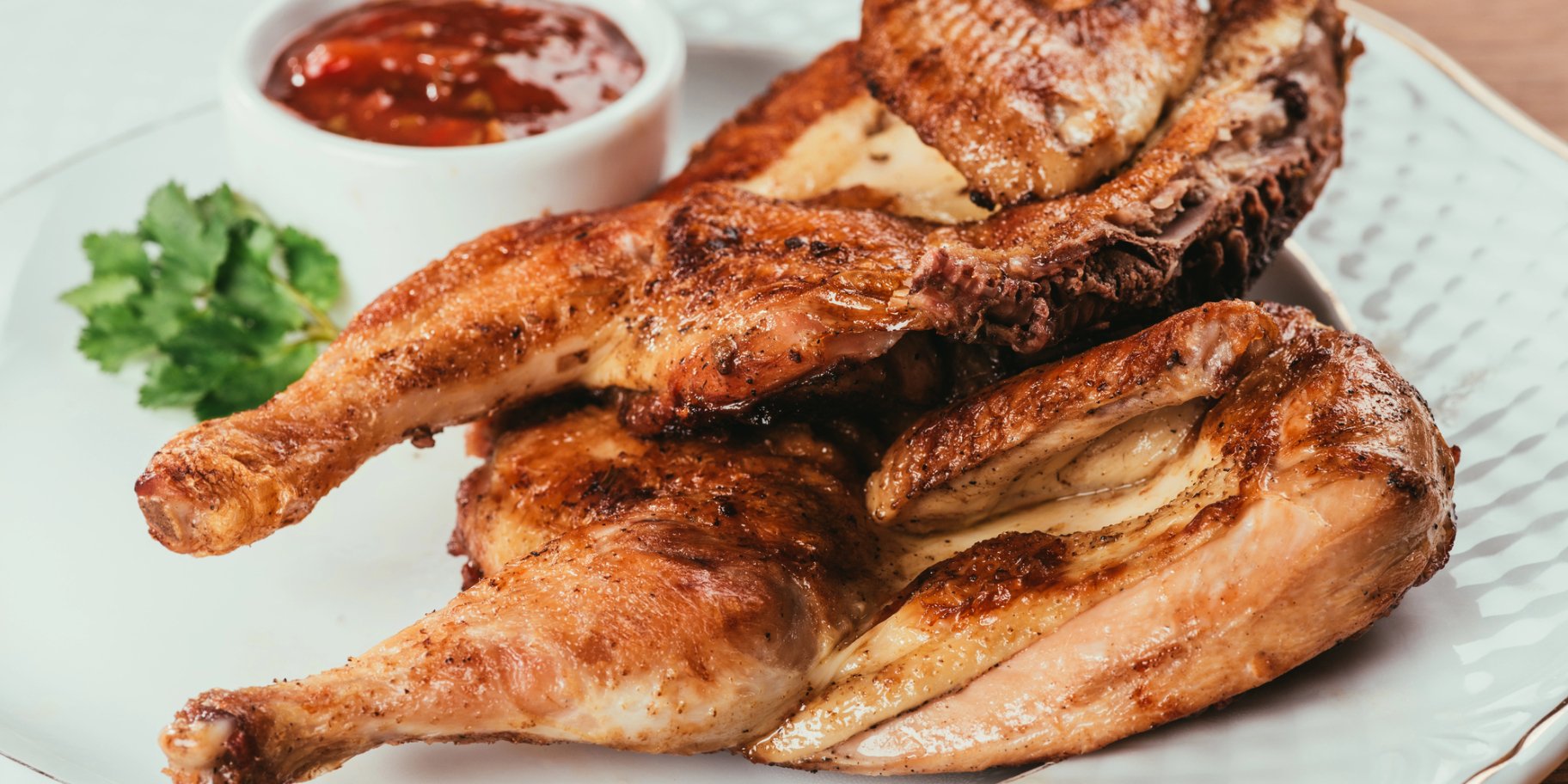 Курка в духовці