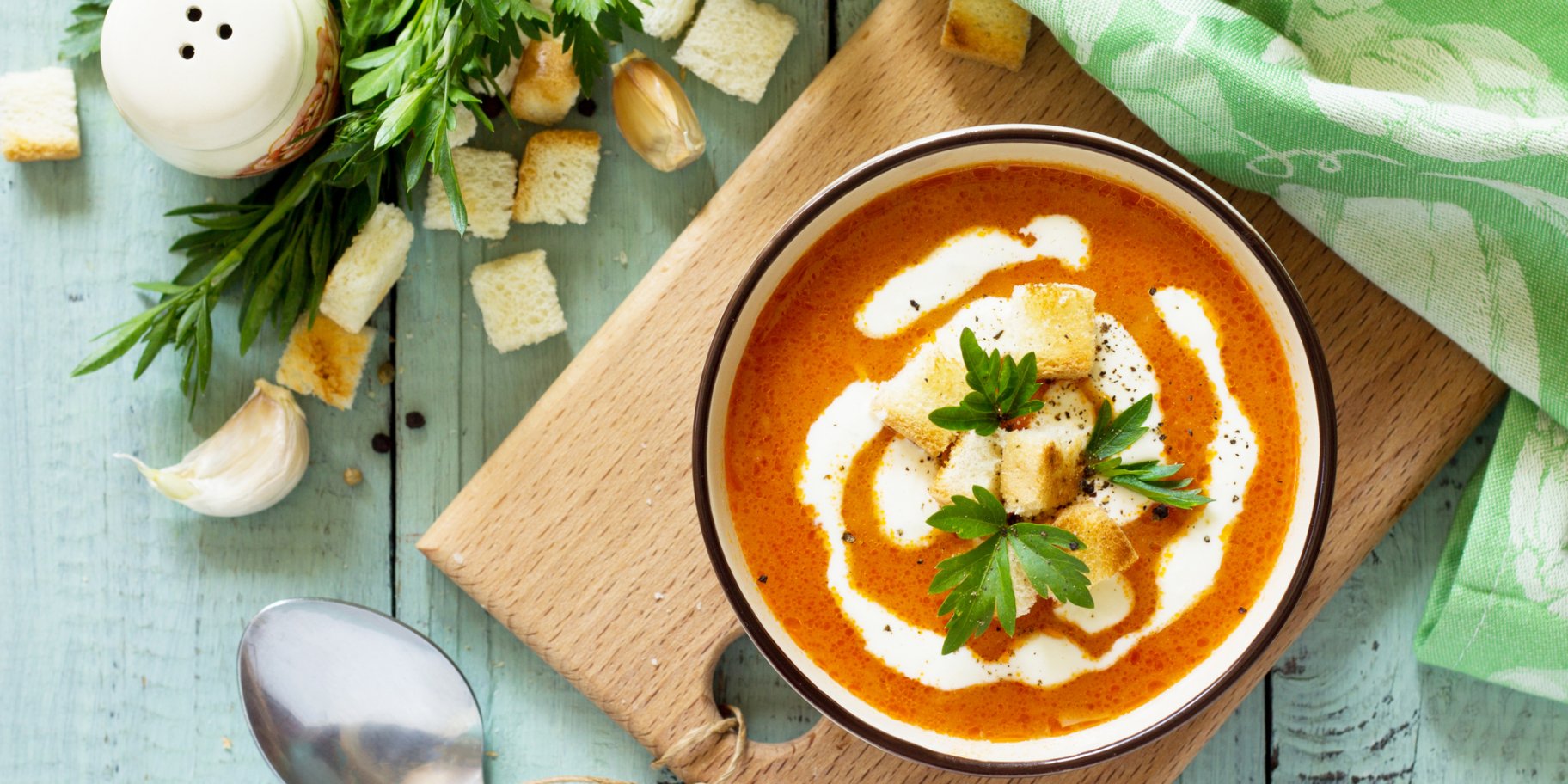 Суп з картоплі і помідорів