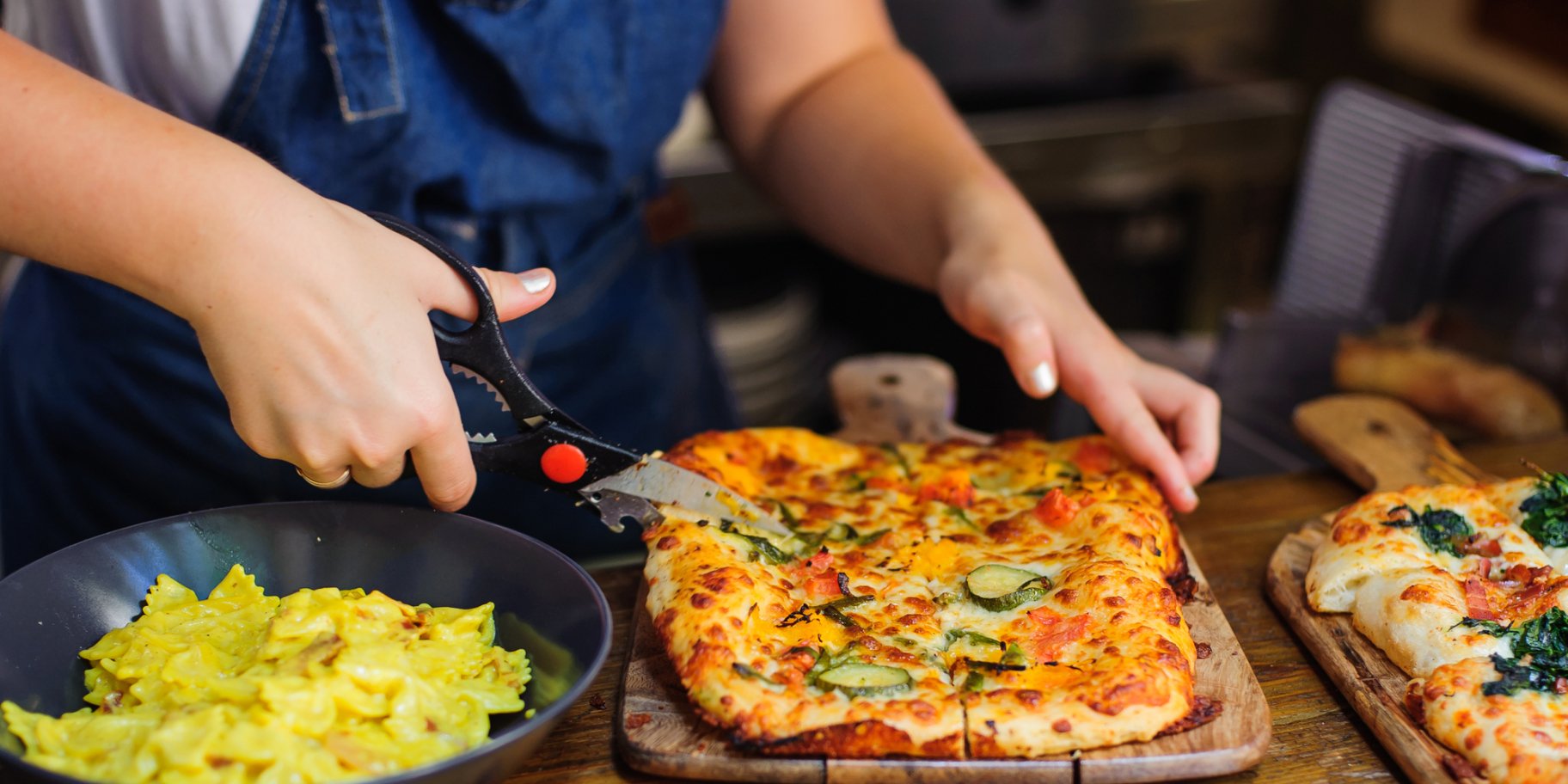 Як наточити кухонні ножиці?