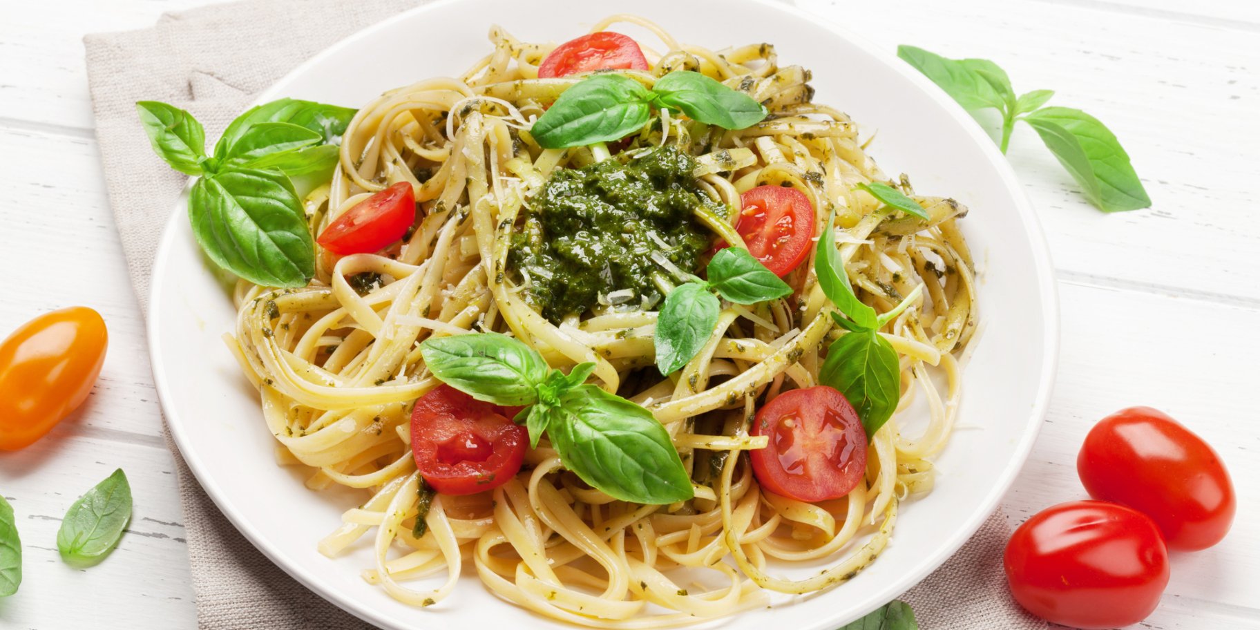 Спагетти с песто и черри рецепт