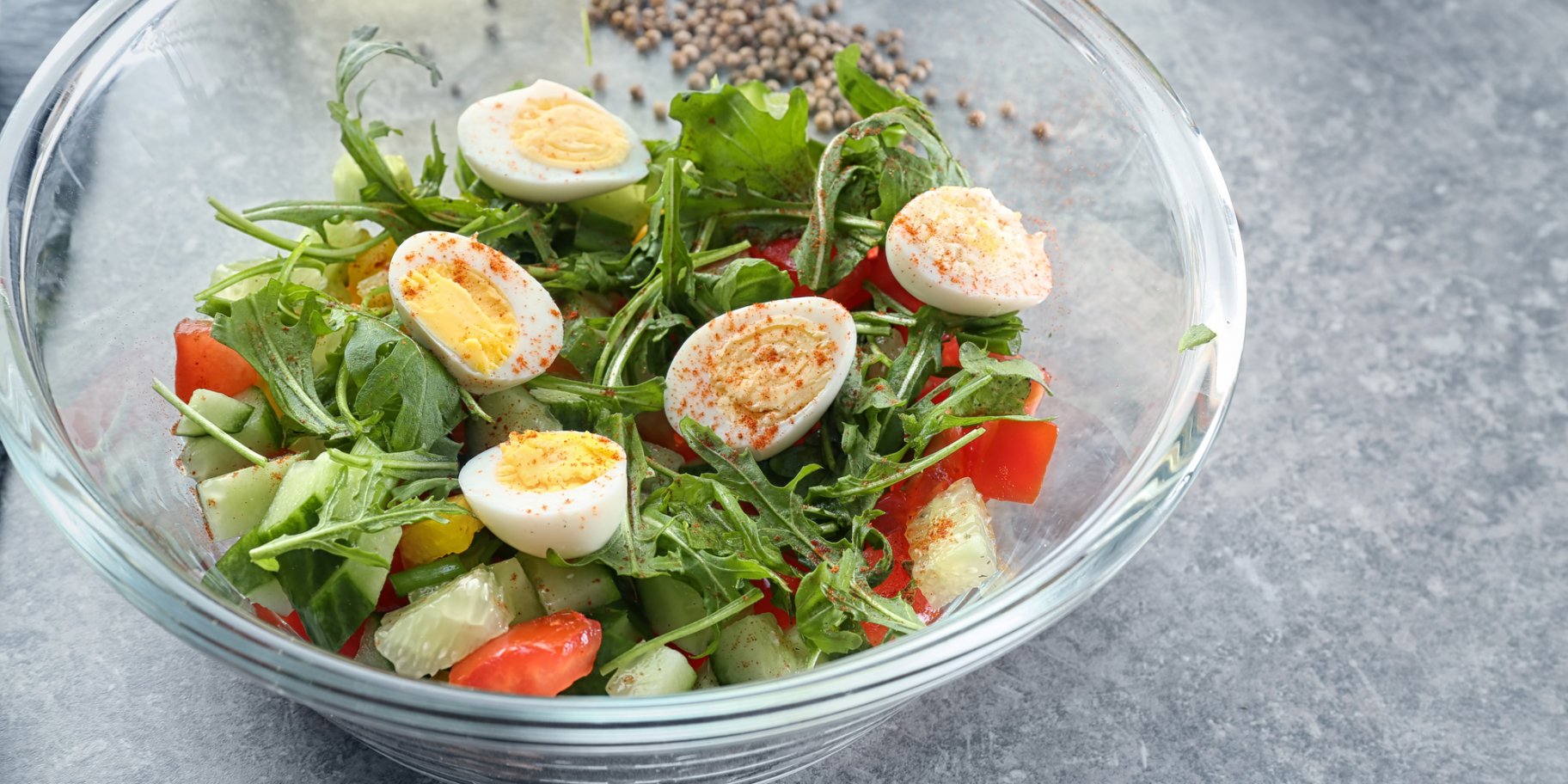 Салат з перепелиними яйцями