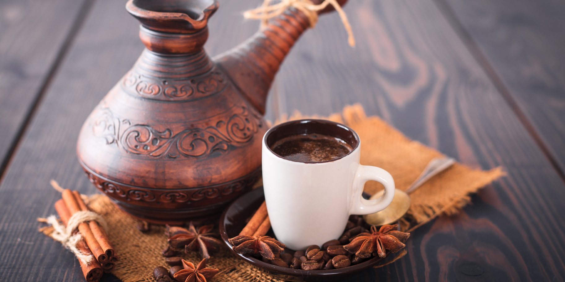 Кава в глиняній джезві