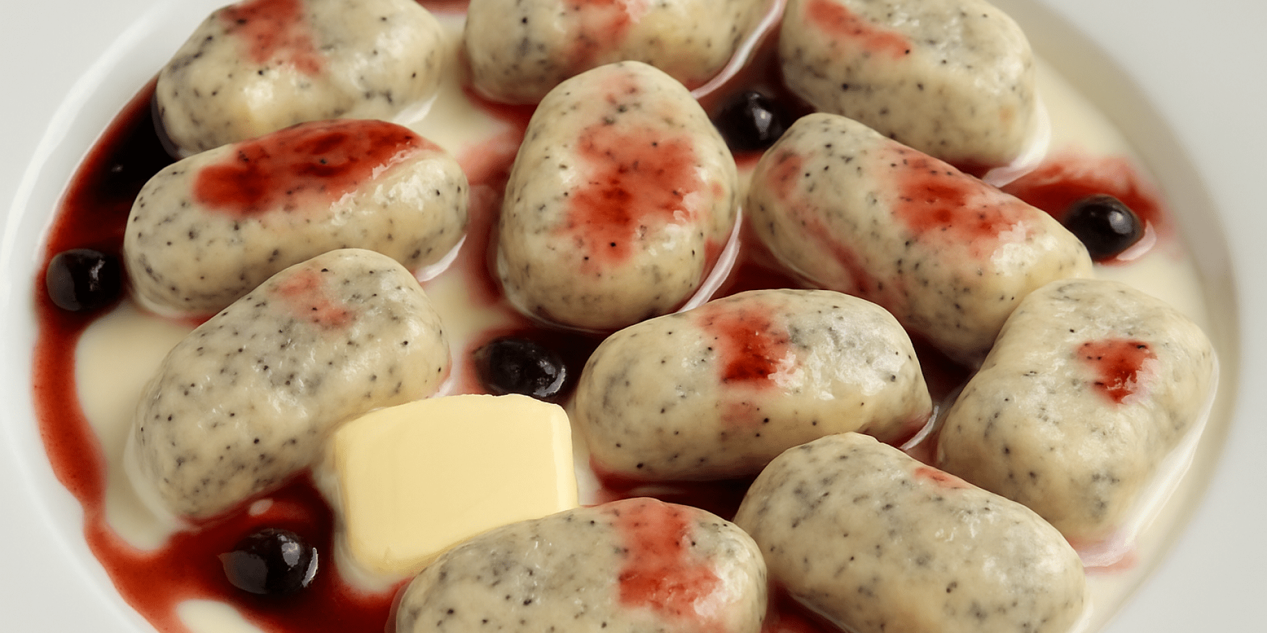 Ліниві вареники з маком і смородиною