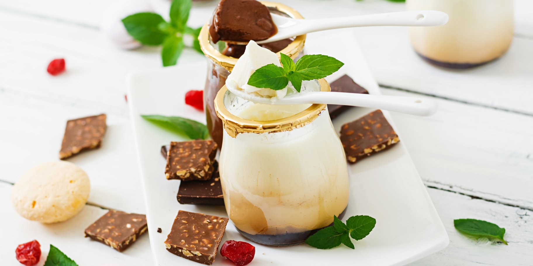 Пана-кота з агрусом і бузиною