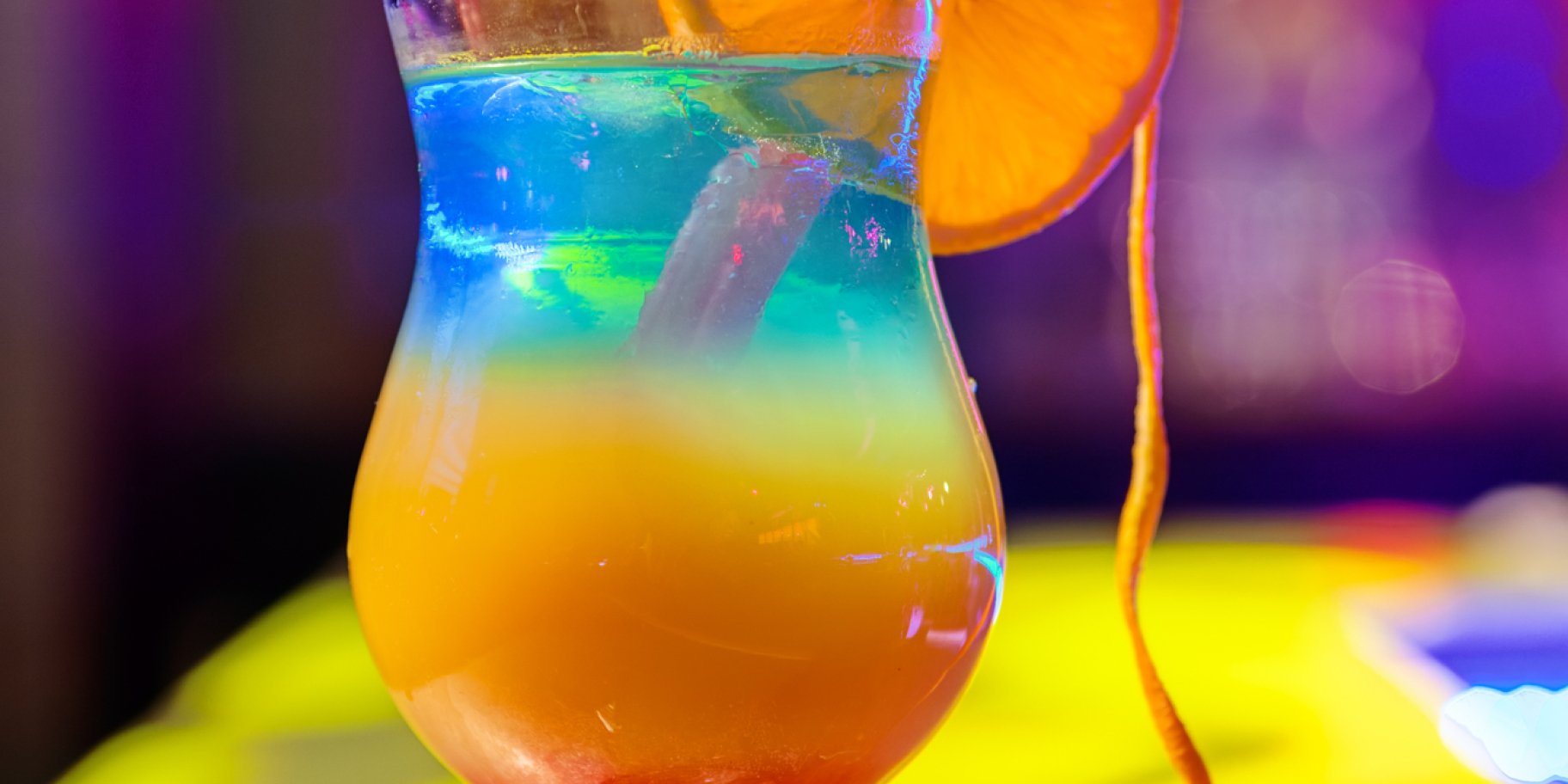 Синьо-жовтий коктейль