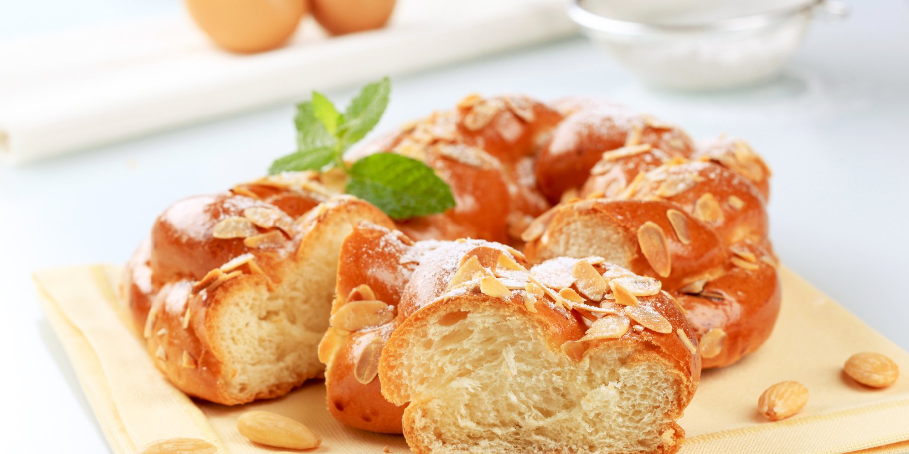 Плетенки с абрикосами