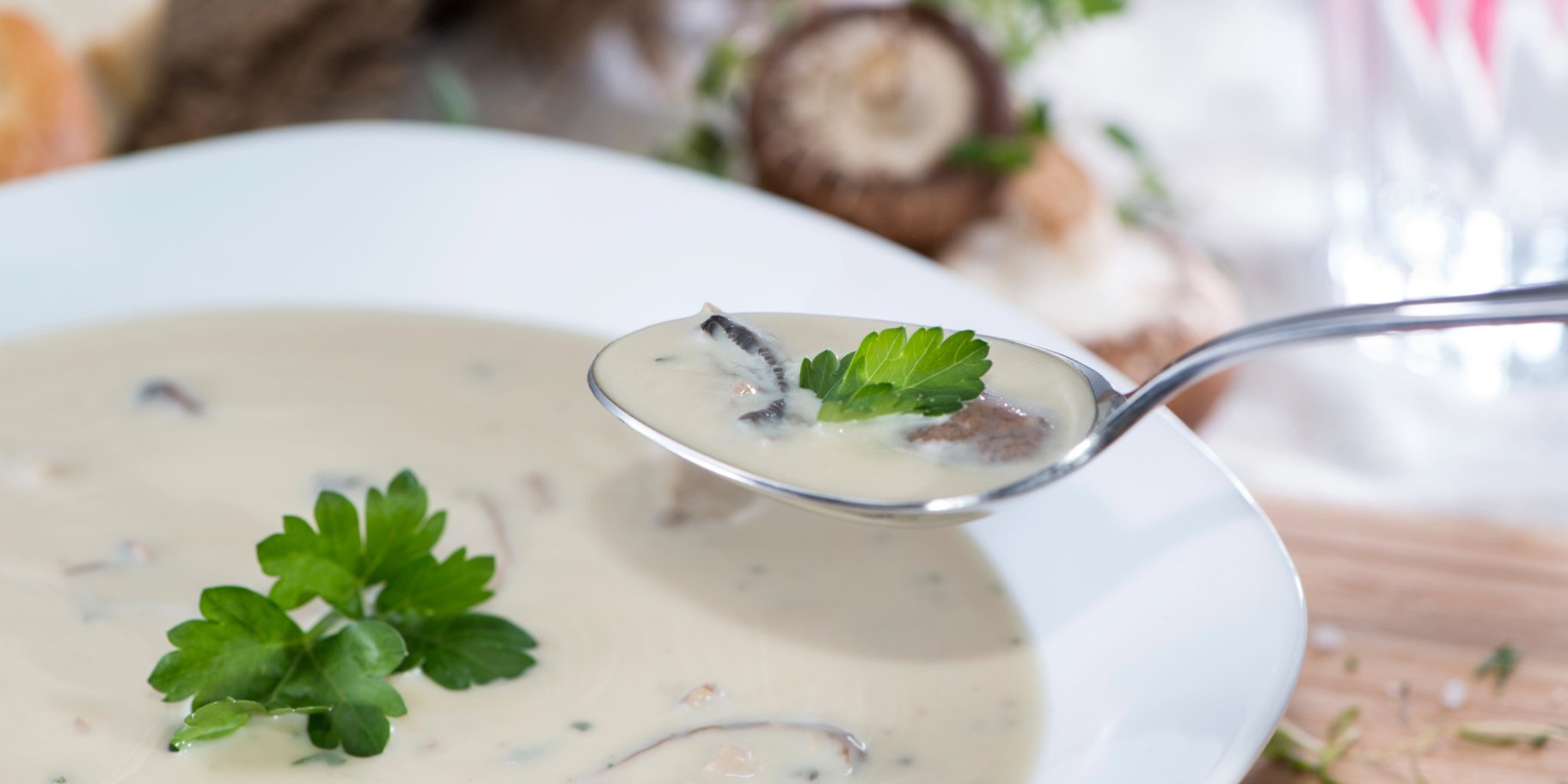 Зупа молочна з гливами