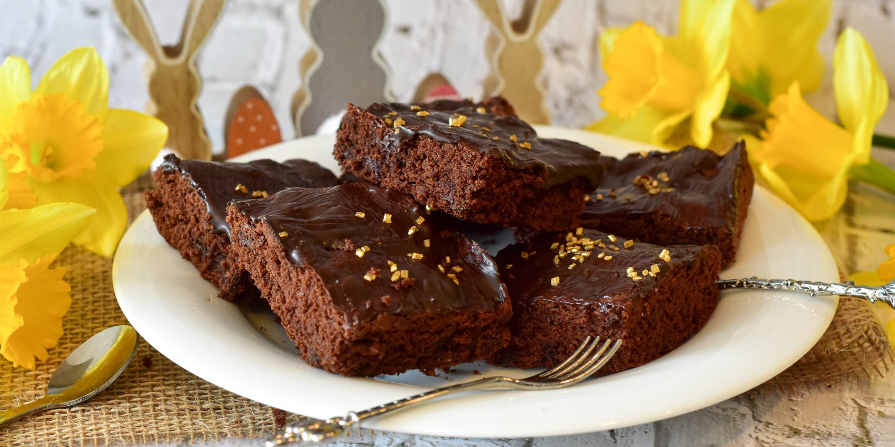 Свекольно-шоколадный торт с глазурью