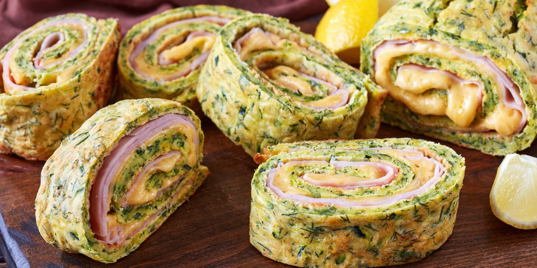 Рулет з цукіні з шинкою і сиром