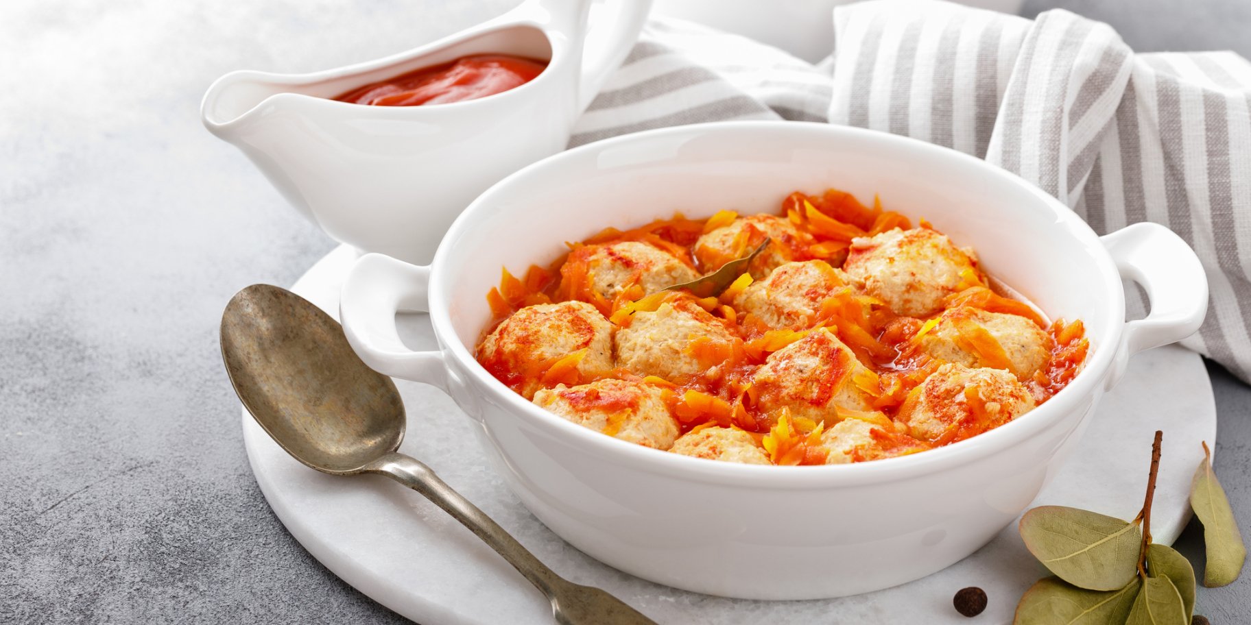 Рибні тюфтельки в соусі