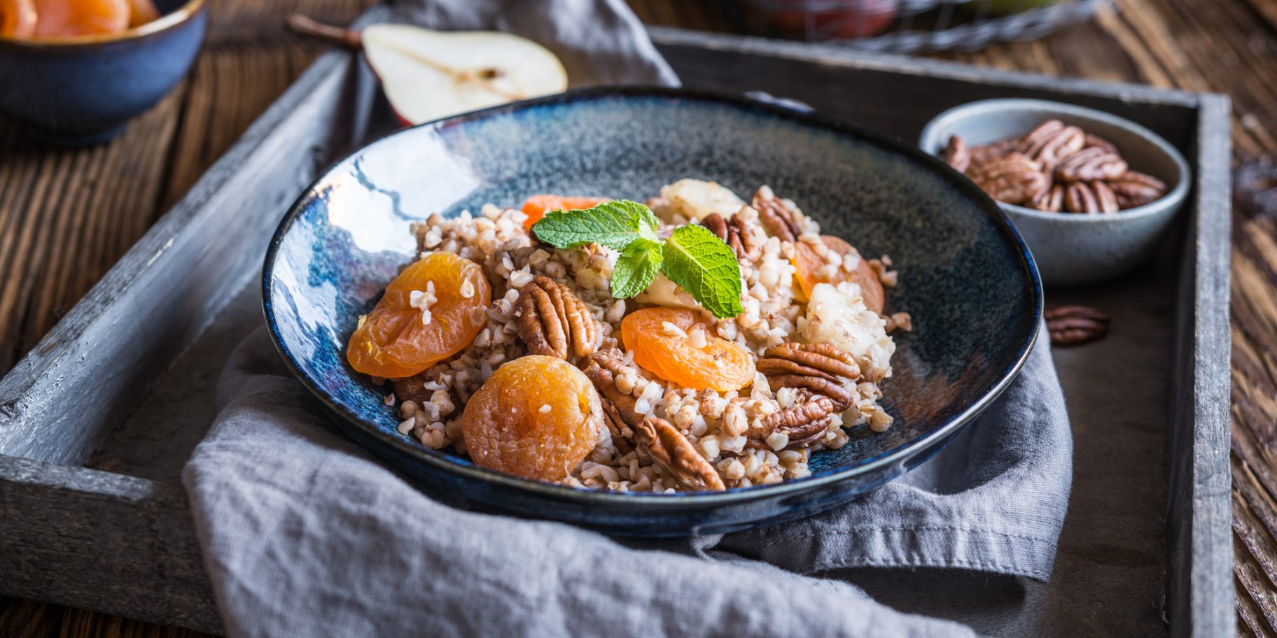 Цитрусова гречка з соусом