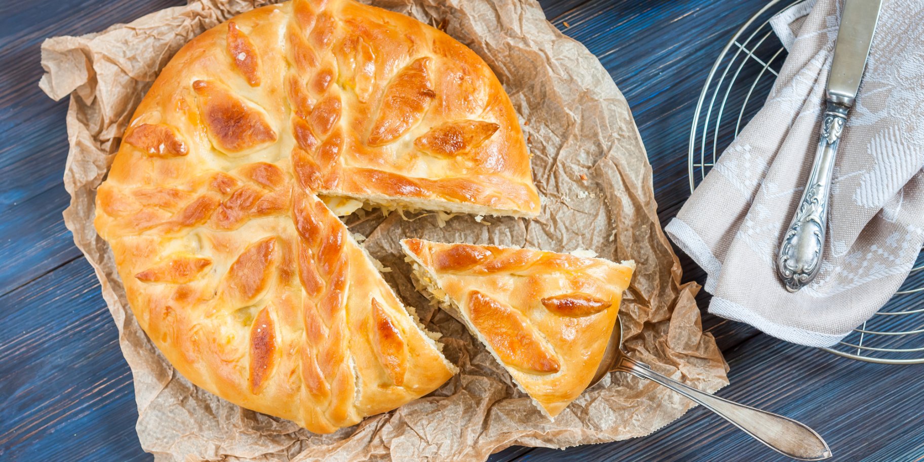 Пиріг з яйцем і цибулею