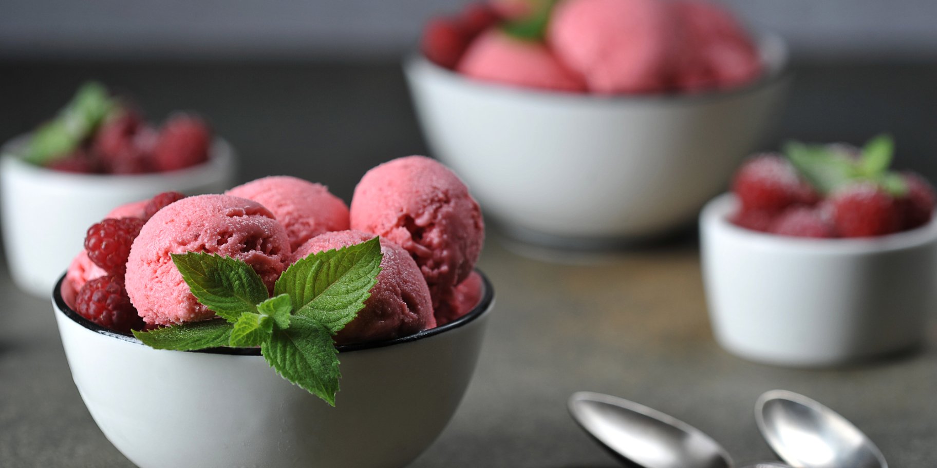 полунично-м'ятний сорбет