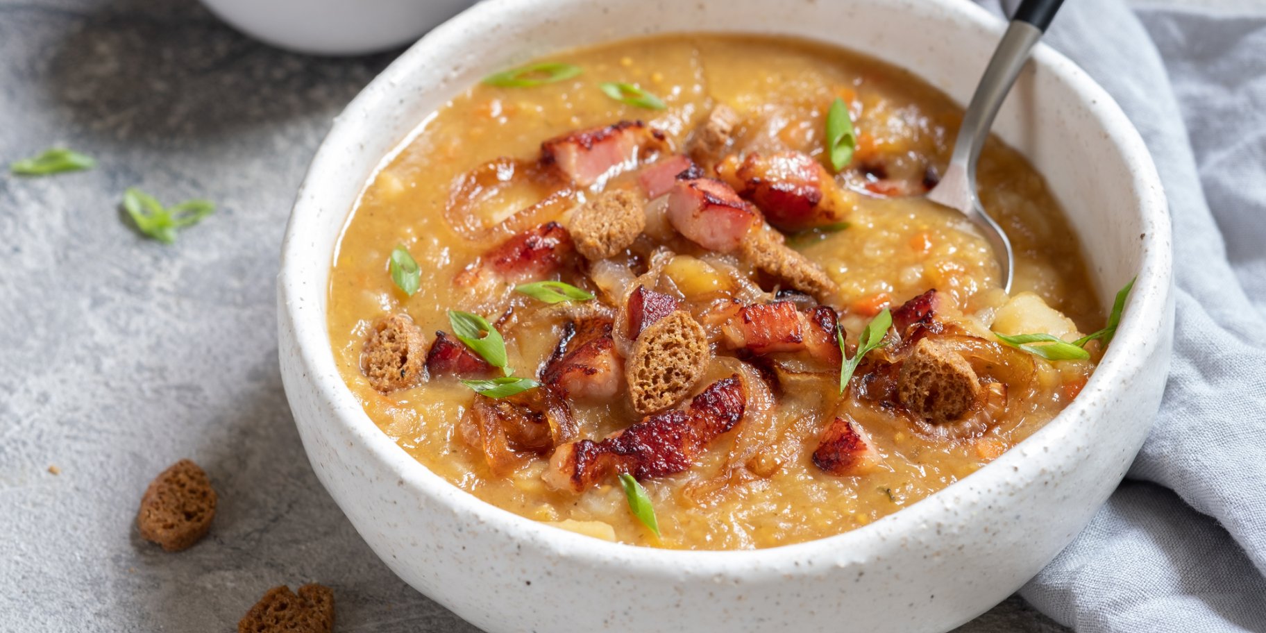 Гороховый суп с копченостями