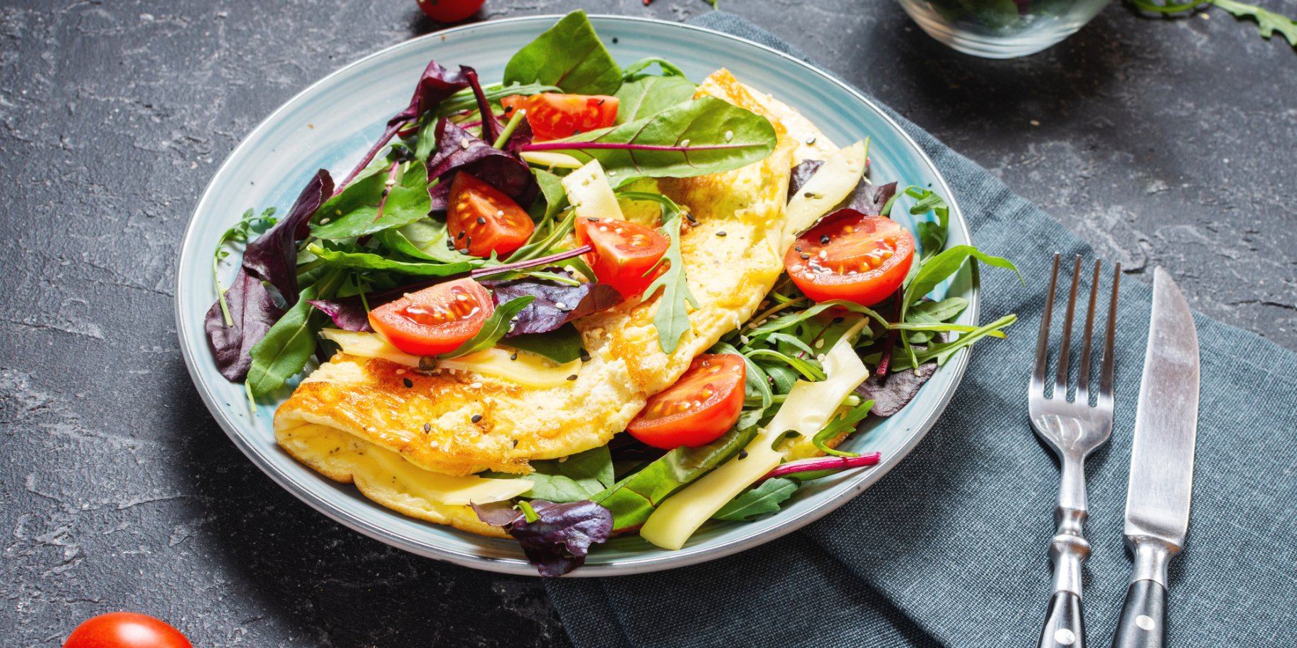 Омлет с помидорами черри и сыром: рецепт