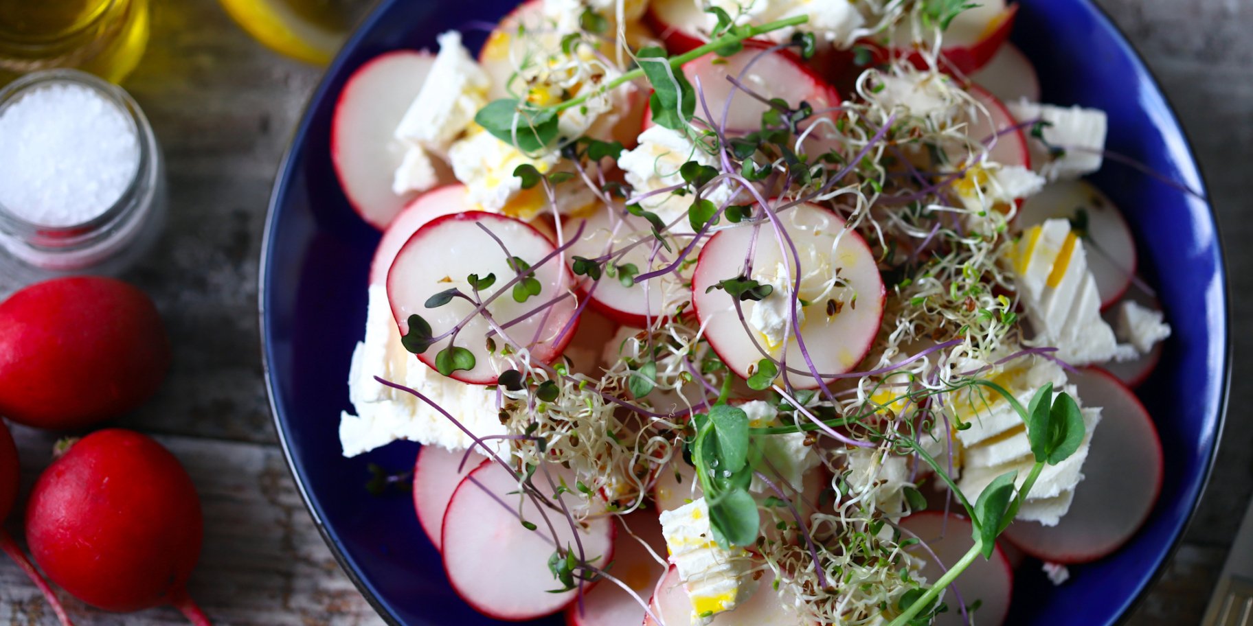 салат з редискою і сиром