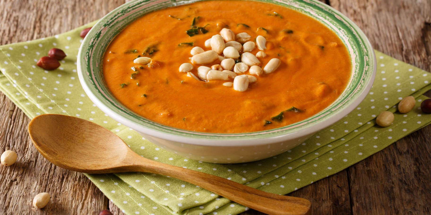 Суп из батата и арахиса из карри